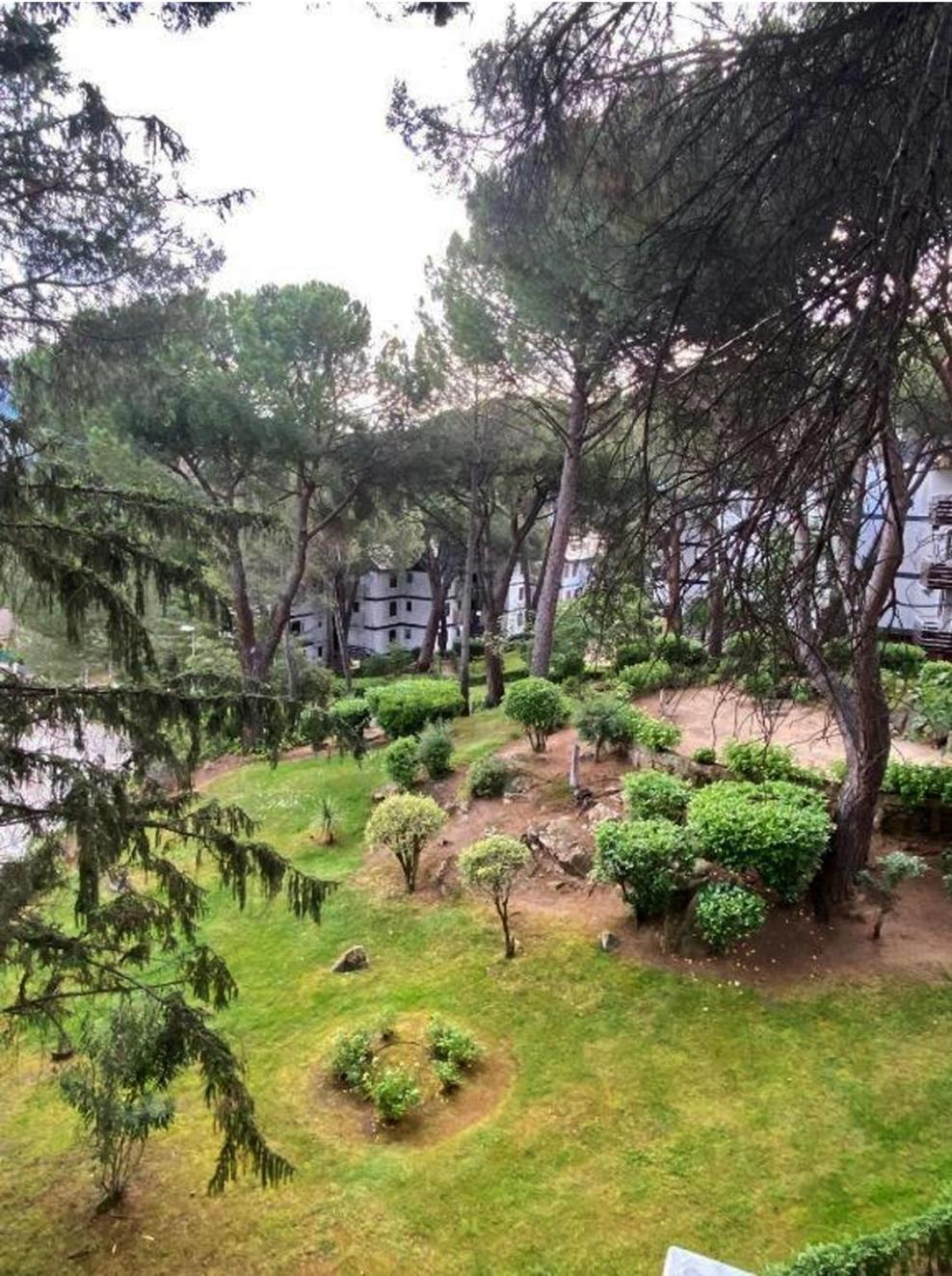 Апартаменты Playa De Madrid Сан-Мартин-де-Вальдейглесьяс Экстерьер фото